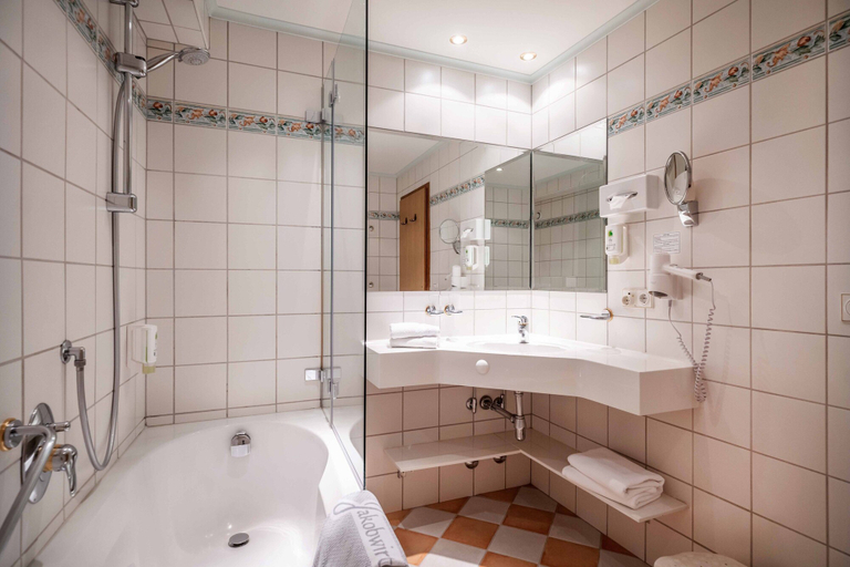 Bathroom 5, Hotel Jakobwirt, Kitzbühel