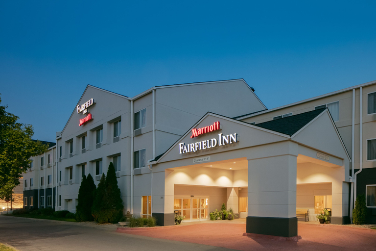 Exterior & Views 2, Fairfield Inn by Marriott Manhattan, Riley