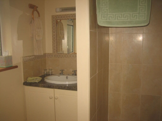 Bathroom 4, Ashleigh House