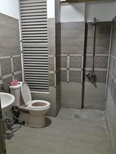 Bathroom 3, Fortville Hotel, Lahore