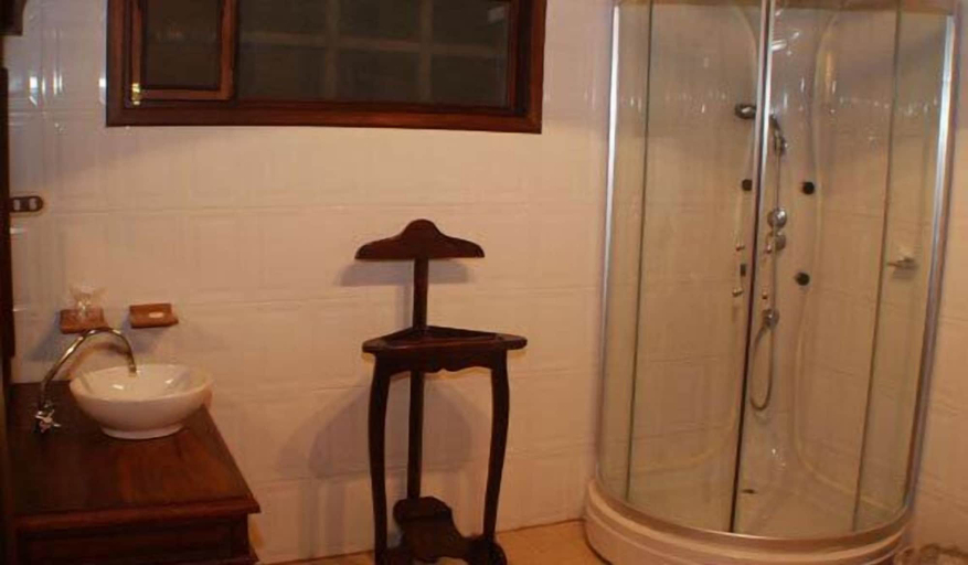 Bathroom 4, Hotel Rumipamba de las Rosas, Salcedo