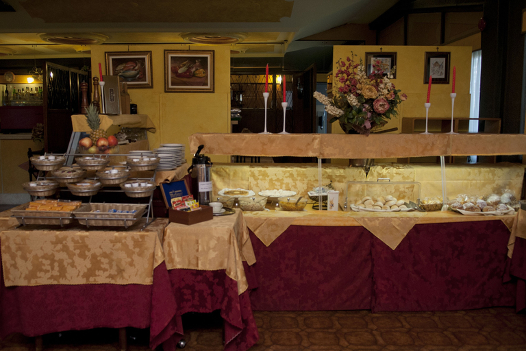 Food & Drinks 5, Ai Ronchi Motor Hotel, Brescia