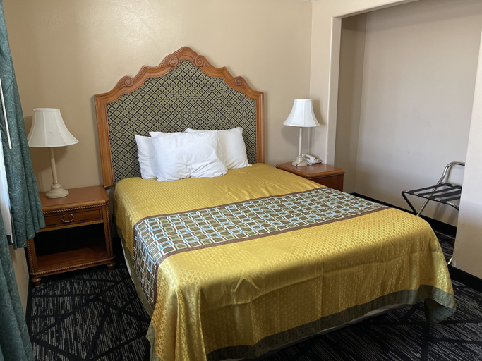 Bedroom 2, Riverton Inn & Suites, Fremont