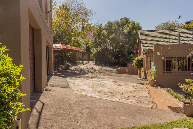 Exterior & Views 2, Moonflower Cottages, City of Johannesburg
