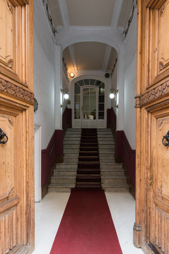 Others 5, Hostal Lesseps, Barcelona