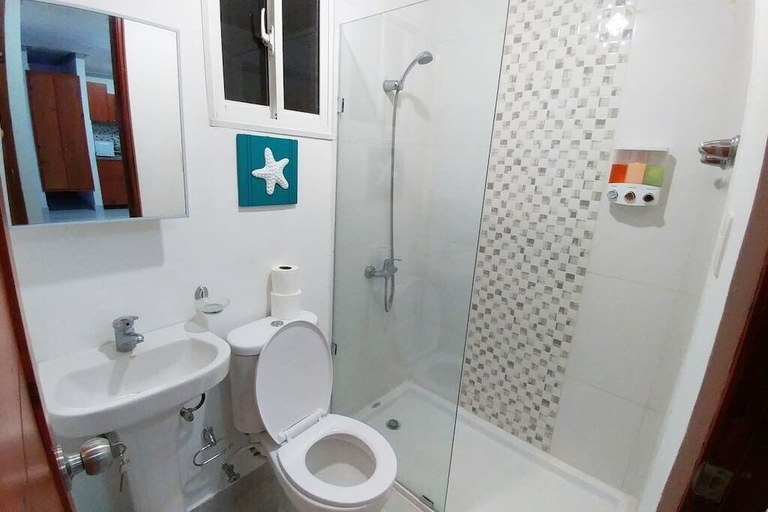 Bathroom 5, Amarilis Masajes, Santiago de los Caballeros