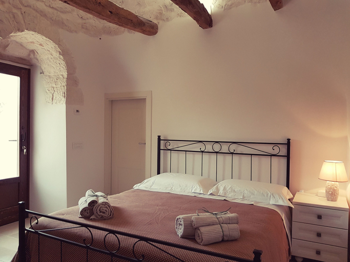 Bedroom 2, Lunalì, Bari