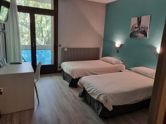 Bedroom 3, Hôtel Le Comty, Loire