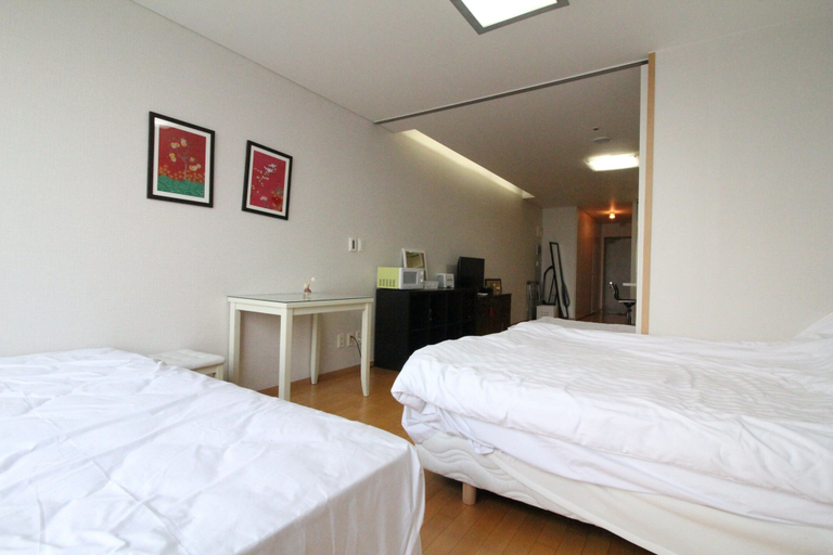 Bedroom 3, Galaxy Gangnam Tower, Gangnam