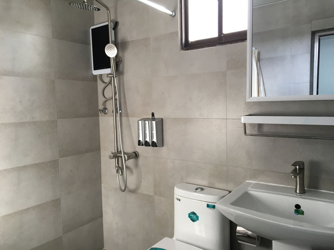 Bathroom 4, Clear Water Hotel, Saipan