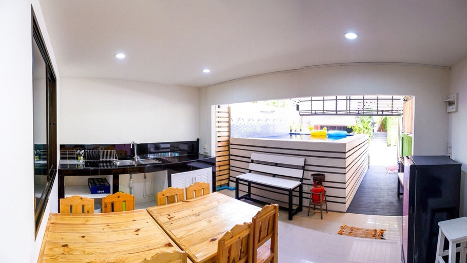 Food & Drinks, Sea Wind House 2, Muang Phetchaburi