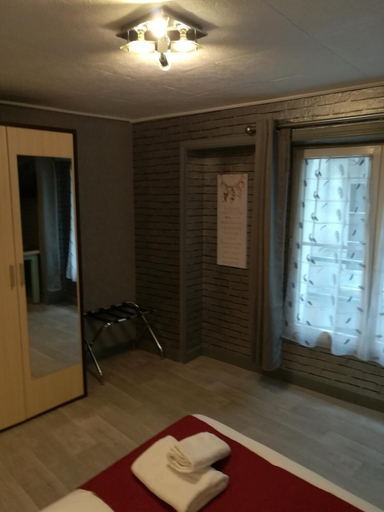 Bedroom 4, Hôtel Renova, Loire-Atlantique