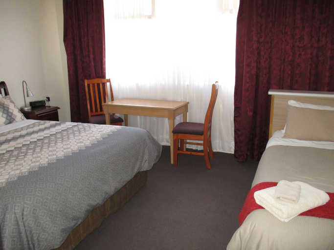 Bedroom 4, Kaniva Midway Motel, West Wimmera