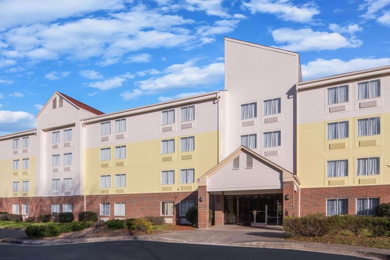 Exterior & Views 2, Days Inn by Wyndham Macon I-75 North, Bibb