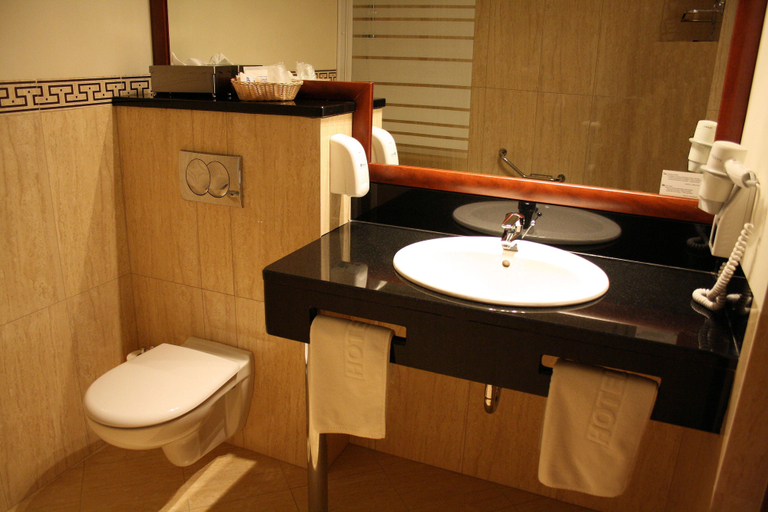Bathroom 5, Hotel SPA Faltom Gdynia Rumia, Wejherowo