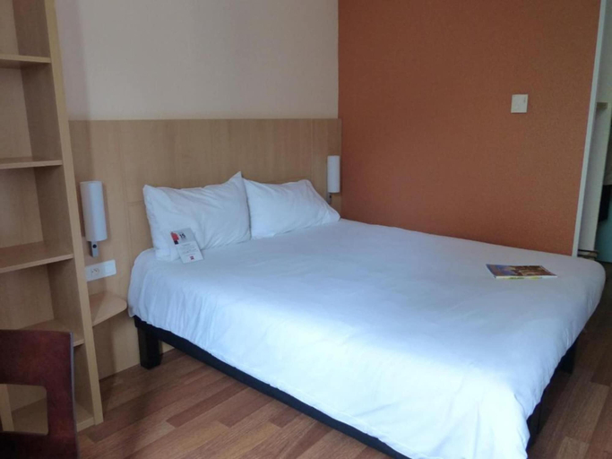 Bedroom 4, ibis Périgueux Centre, Dordogne