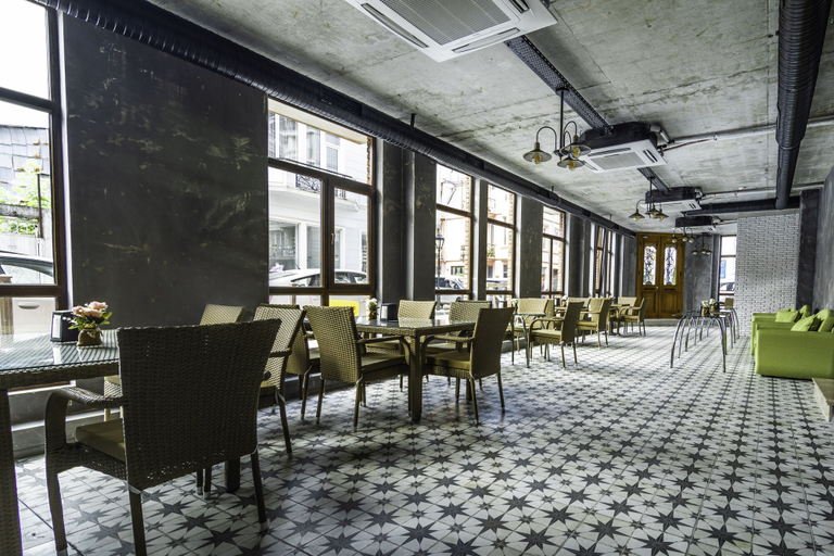 Food & Drinks 5, Hotel London, Batumi
