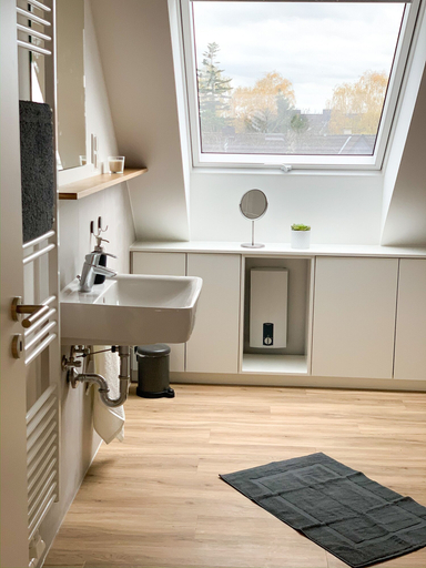 Bathroom 2, Glück Auf Appartements Rembrandtstraße, Essen