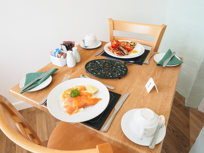 Food & Drinks 5, By The Sea Bed and Breakfast, East Sussex