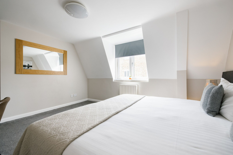 Bedroom 5, The Borough, London