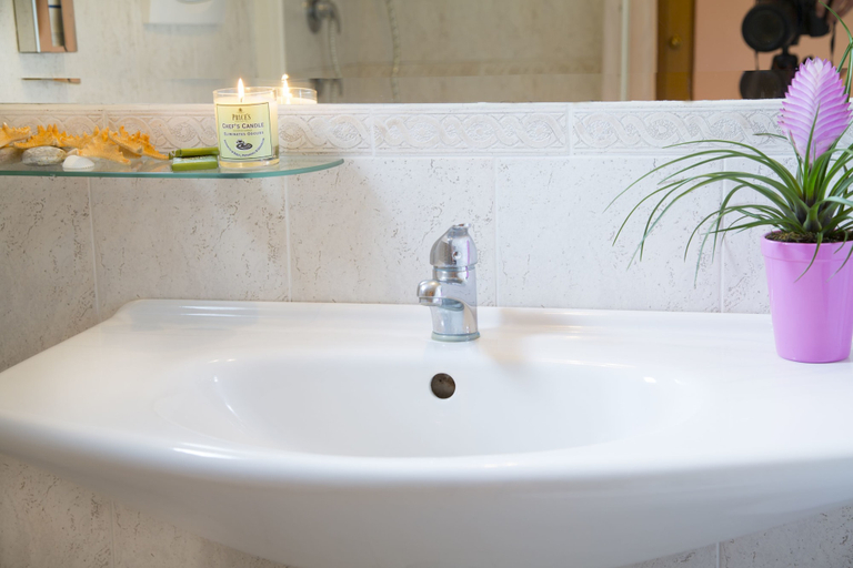 Bathroom 5, Garden Hotel Ripa, Foggia