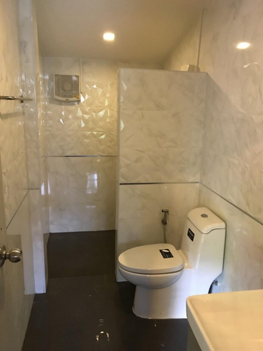 Bathroom 4, Blue Diamond Resort, Ko Phangan