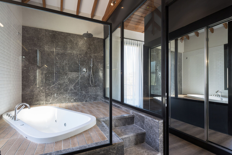Bathroom 4, Gillham Vineyard Hotel - Adults Only