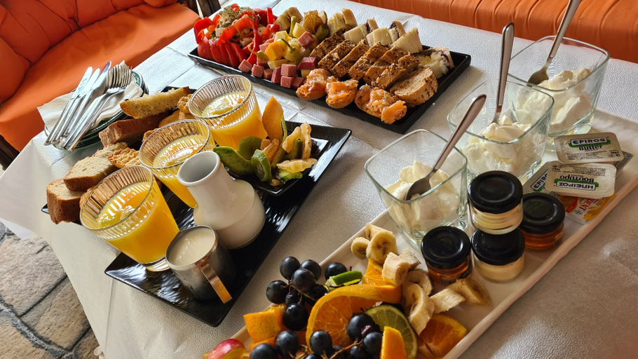 Food & Drinks 5, Hotel Petunia, Central Macedonia