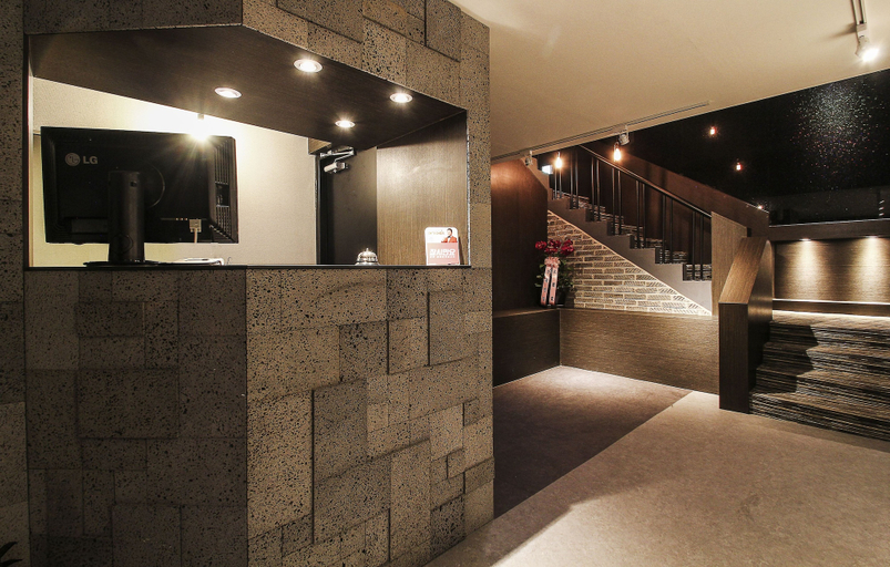 Others 2, Blanc Hotel Gangnam, Gangnam