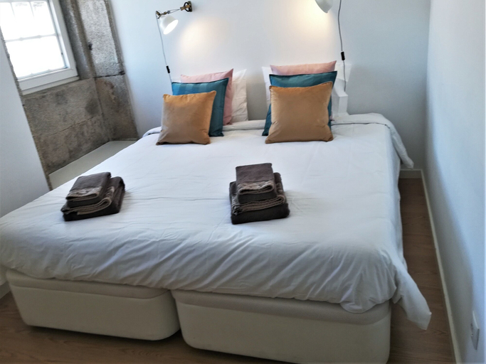 Bedroom 2, North Star Flats at São João, Porto