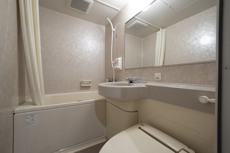 Bathroom 5, Hotel Econo Tsu Station, Tsu