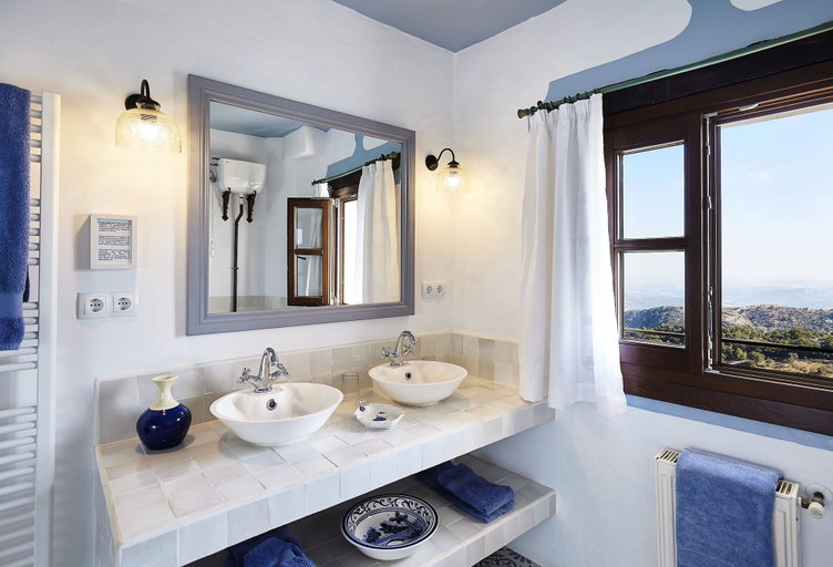 Bathroom 5, Hotel La Fructuosa, Málaga