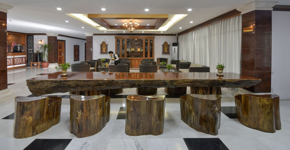 Food & Drinks 5, The Regency Hotel, Myingyan