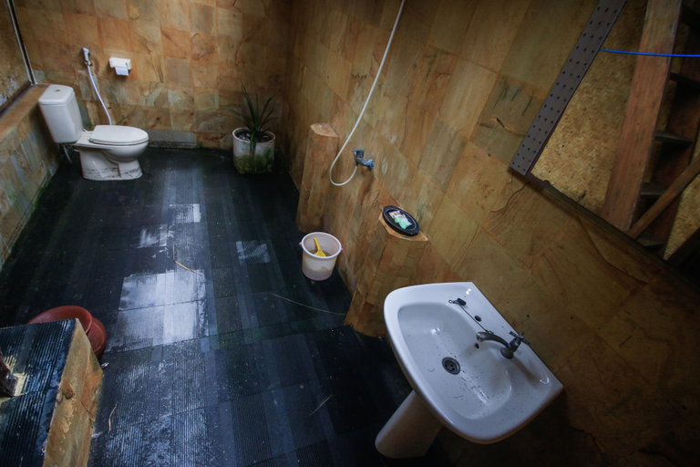 Bathroom 5, Sejuk Cottages, Lombok