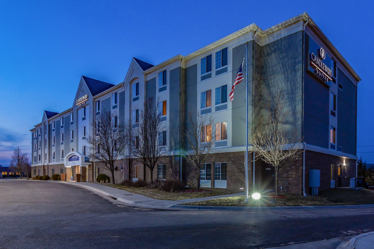 Exterior & Views