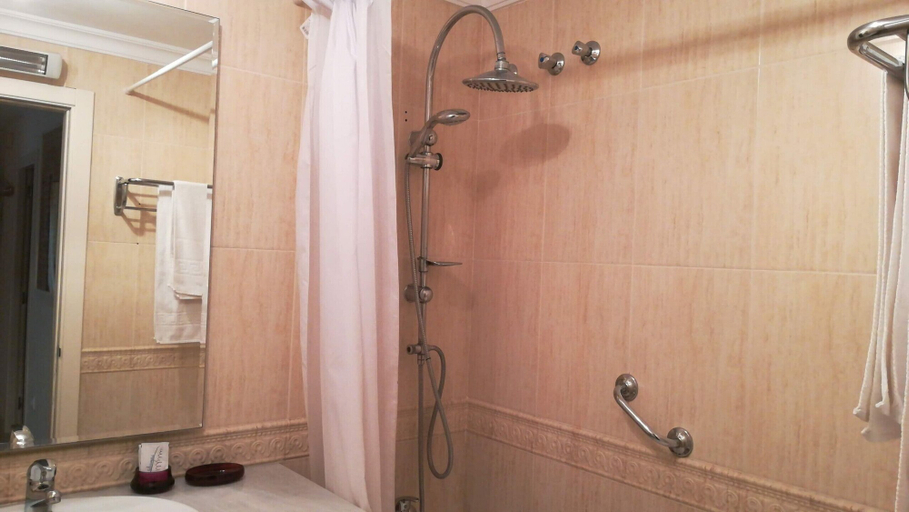 Bathroom, Apartamento Pinares Green, Alicante