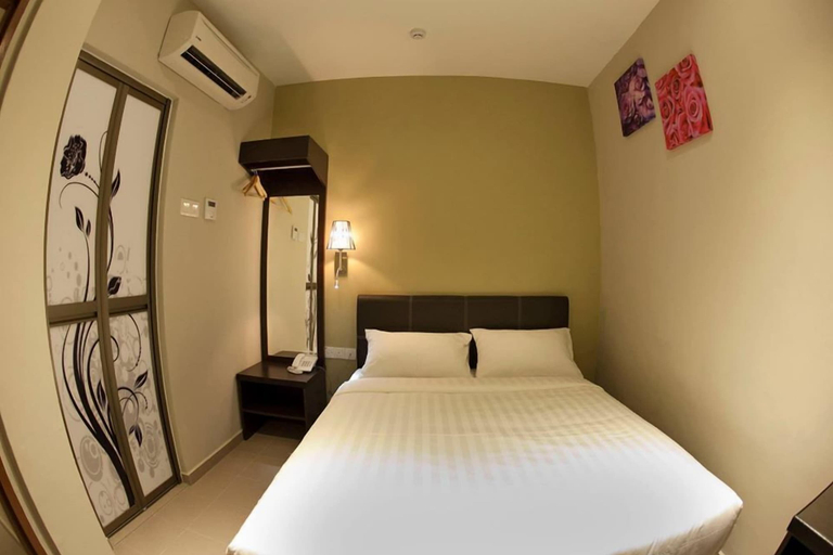 Bedroom 3, Ayer Hitam Hotel, Batu Pahat
