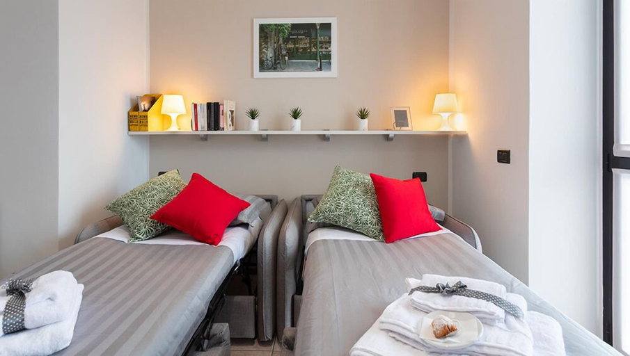 Bedroom 4, Corte 22, Novara