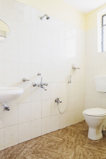 Bathroom 3, Seaview Holidays, North Goa