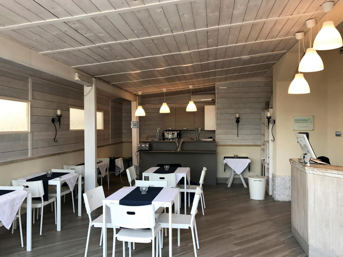 Food & Drinks 5, フィウミチーノ エアポート B&B デラックス, Rome