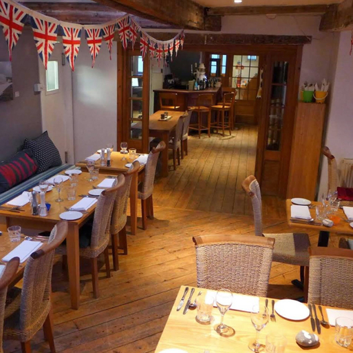 Food & Drinks 3, The White Cliffs Hotel, Kent