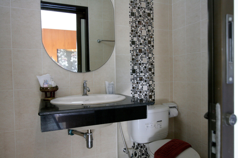 Bathroom 5, Calypso Patong Hotel, Phuket Island