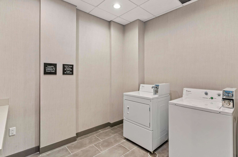 Bathroom 5, Hampton Inn Colorado Springs Northeast, El Paso