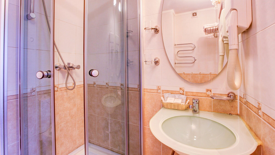 Bathroom 3, Golicyn Club, Odintsovskiy rayon