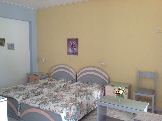 Bedroom 4, Travlos Studios, Ionian Islands