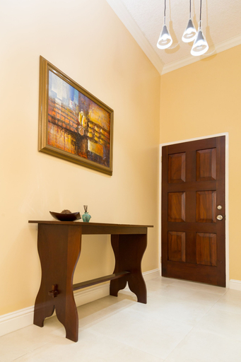Others 5, New Kingston Guest Apartment at Westbury
