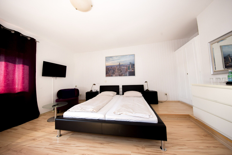 Bedroom 3, Hotel Krone, Rhein-Neckar-Kreis