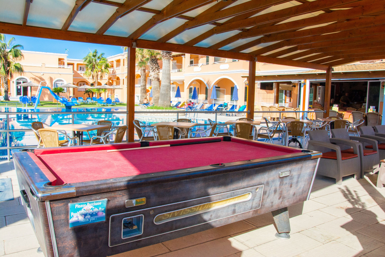 Food & Drinks 5, Lagoon Hotel & Apartments, Ionian Islands