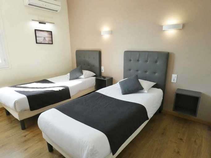 Bedroom 3, Hôtel Le Sarac, Hérault