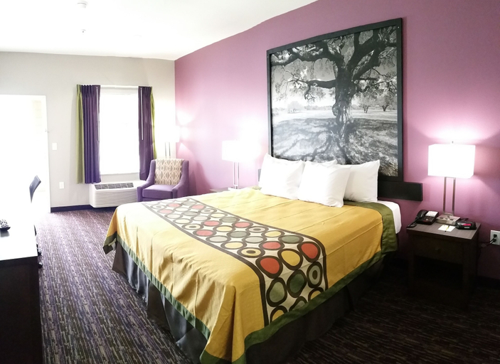 Bedroom 3, Super 8 by Wyndham Carrizo Springs, Dimmit